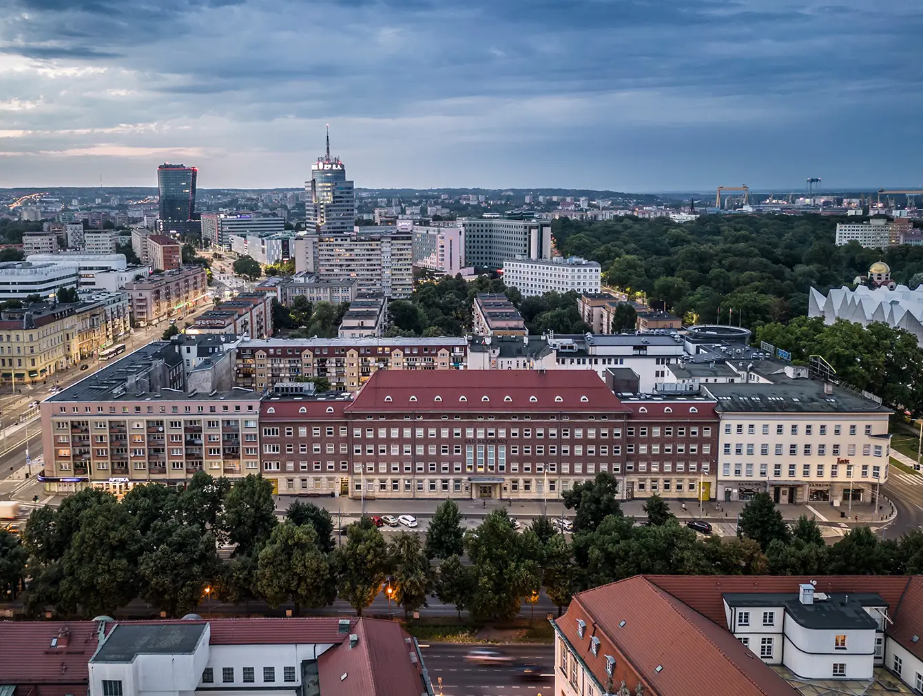 oferta-administracja-publiczna-main-zdjecia-i-filmy-dron