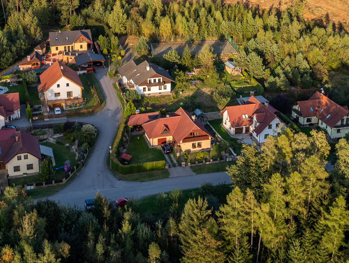 oferta-branza-nieruchomosci-zdjecia-i-filmy-dron-biura-nieruchomosci